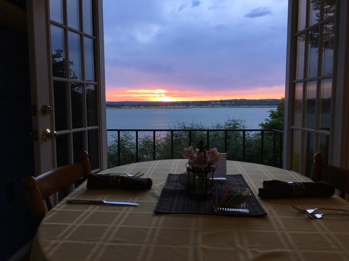 Lakehouse Bed And Breakfast Canyon Lake Eksteriør billede